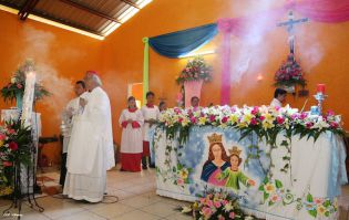 Cardenal Brenes oficia misa en honor a María Auxiliadora