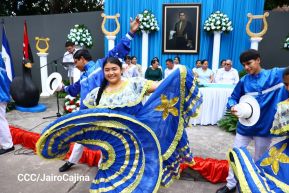 Rubén Darío:  157 Años de Gloria, de Victorias...!