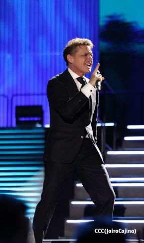 Concierto de Luis Miguel en el Estadio Nacional Soberanía de Managua