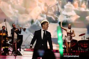 Concierto de Luis Miguel en el Estadio Nacional Soberanía de Managua