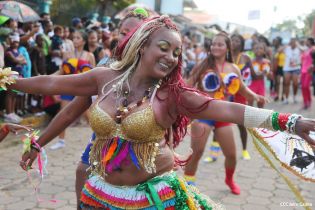 Bluefields vibra al ritmo del Palo de Mayo