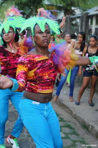 Bluefields vibra al ritmo del Palo de Mayo