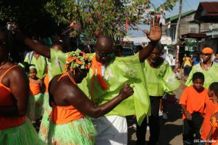 Bluefields vibra al ritmo del Palo de Mayo