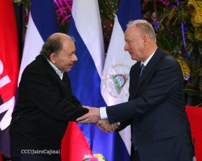 Comandante Daniel y Compañera Rosario en encuentro con el  General Nikolai Patrushev