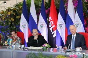 Comandante Daniel y Compañera Rosario en encuentro con el  General Nikolai Patrushev