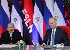 Comandante Daniel y Compañera Rosario en encuentro con el  General Nikolai Patrushev