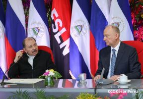 Comandante Daniel y Compañera Rosario en encuentro con el  General Nikolai Patrushev