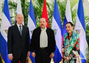 Comandante Daniel y Compañera Rosario en encuentro con el  General Nikolai Patrushev