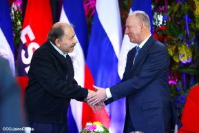 Comandante Daniel y Compañera Rosario en encuentro con el  General Nikolai Patrushev