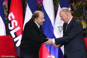 Comandante Daniel y Compañera Rosario en encuentro con el  General Nikolai Patrushev