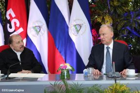 Comandante Daniel y Compañera Rosario en encuentro con el  General Nikolai Patrushev