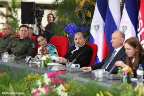 Comandante Daniel y Compañera Rosario en encuentro con el  General Nikolai Patrushev