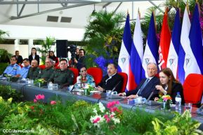 Comandante Daniel y Compañera Rosario en encuentro con el  General Nikolai Patrushev