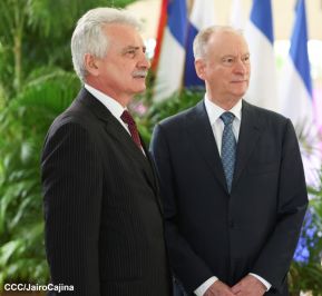 Comandante Daniel y Compañera Rosario en encuentro con el  General Nikolai Patrushev