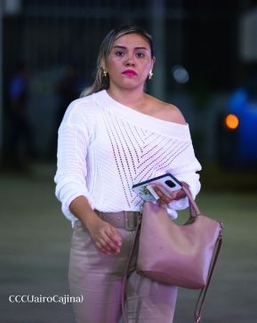 Así disfrutando los nicaragüenses del concierto de Carlos Rivera 