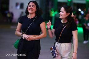 Así disfrutando los nicaragüenses del concierto de Carlos Rivera 
