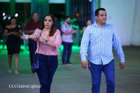 Así disfrutando los nicaragüenses del concierto de Carlos Rivera 