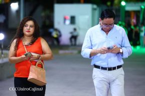 Así disfrutando los nicaragüenses del concierto de Carlos Rivera 