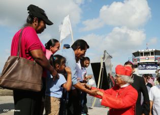 Familias de Ometepe reciben visita del Cardenal Leopoldo Brenes 