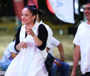 Así disfrutando los nicaragüenses del concierto de Carlos Rivera 