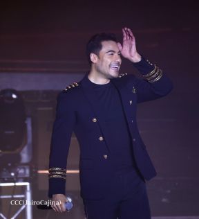 Así disfrutando los nicaragüenses del concierto de Carlos Rivera 