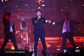 Así disfrutando los nicaragüenses del concierto de Carlos Rivera 