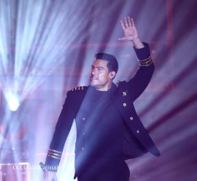 Así disfrutando los nicaragüenses del concierto de Carlos Rivera 