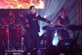 Así disfrutando los nicaragüenses del concierto de Carlos Rivera 