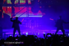 Así disfrutando los nicaragüenses del concierto de Carlos Rivera 