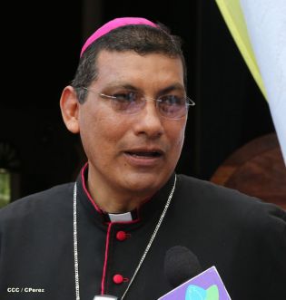 Familias de Ometepe reciben visita del Cardenal Leopoldo Brenes 