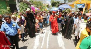 Familias de Ometepe reciben visita del Cardenal Leopoldo Brenes 