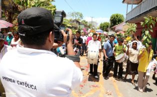 Familias de Ometepe reciben visita del Cardenal Leopoldo Brenes 