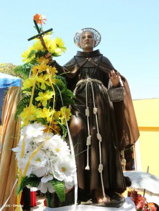 Familias de Ometepe reciben visita del Cardenal Leopoldo Brenes 