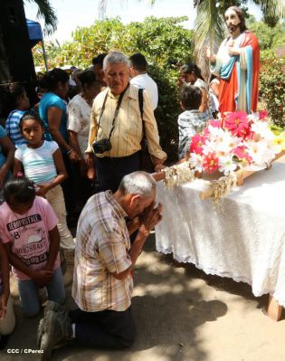 Familias de Ometepe reciben visita del Cardenal Leopoldo Brenes 