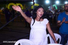 Vigilia en celebración de los aniversarios de Ríos de Agua Viva y Radio Maranatha