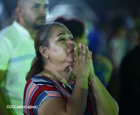 Vigilia en celebración de los aniversarios de Ríos de Agua Viva y Radio Maranatha