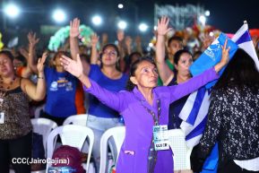 Vigilia en celebración de los aniversarios de Ríos de Agua Viva y Radio Maranatha