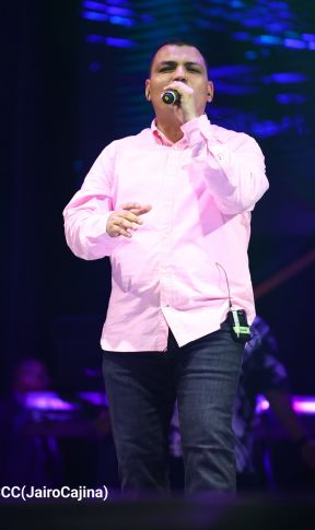 Vigilia en celebración de los aniversarios de Ríos de Agua Viva y Radio Maranatha