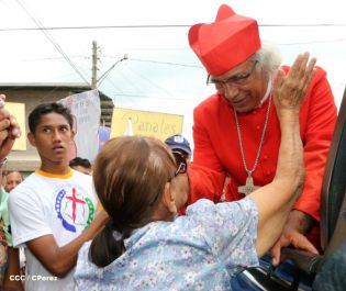Pueblo católico de El Sauce recibe con júbilo al Cardenal Brenes