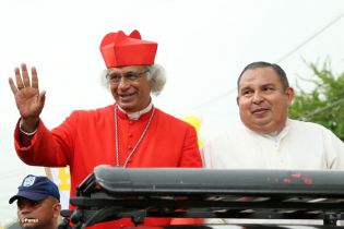 Pueblo católico de El Sauce recibe con júbilo al Cardenal Brenes