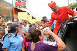 Pueblo católico de El Sauce recibe con júbilo al Cardenal Brenes