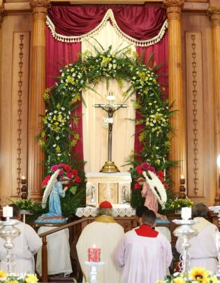 Pueblo católico de El Sauce recibe con júbilo al Cardenal Brenes