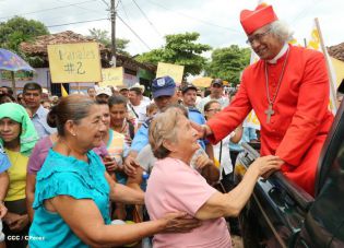 Pueblo católico de El Sauce recibe con júbilo al Cardenal Brenes