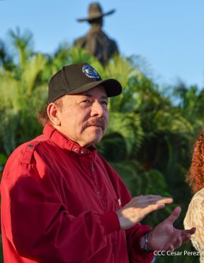 Realizan acto en conmemoración del 129 aniversario del natalicio de nuestro Valiente General Augusto Sandino