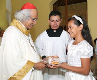 Pueblo católico de El Sauce recibe con júbilo al Cardenal Brenes