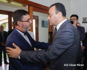 Firma del Libro de Condolencias por el fallecimiento del Presidente de Irán Ebrahim Raisi y su Comitiva