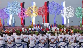 Acto en celebración acto de la entrega de buses de China a transportistas de Managua