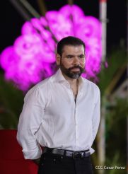 Acto en celebración acto de la entrega de buses de China a transportistas de Managua