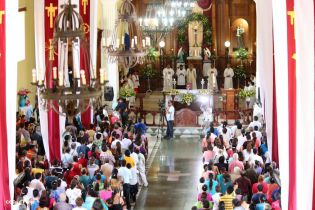 Pueblo católico de El Sauce recibe con júbilo al Cardenal Brenes