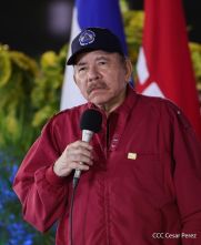 Acto en celebración acto de la entrega de buses de China a transportistas de Managua